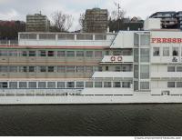 vehicle passenger ship 0020